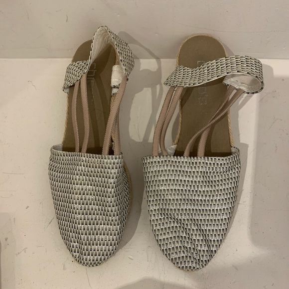 Chico’s sling back wedges size 9 - Picture 2 of 7